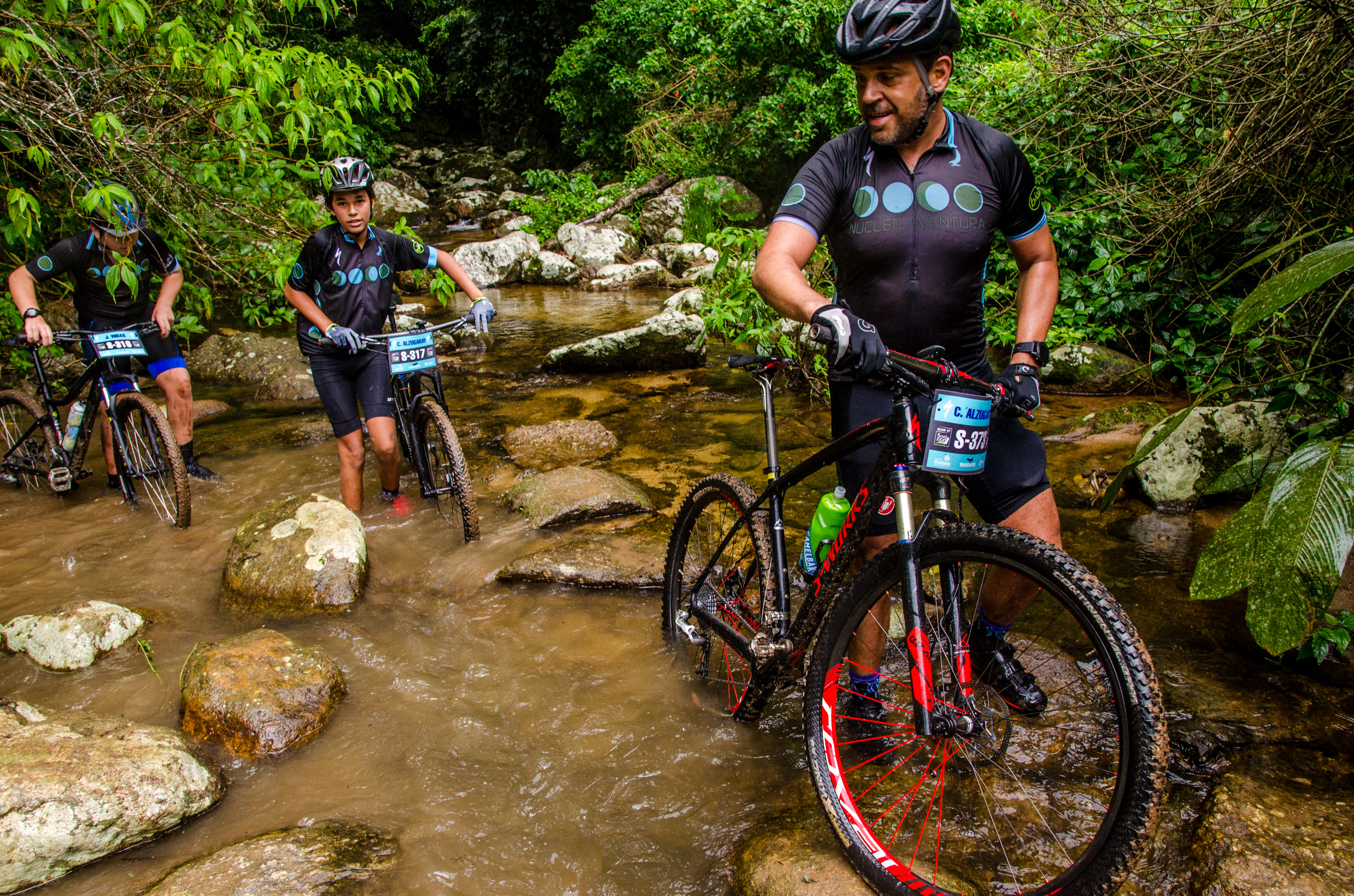 Caco e Caio durante a Warm Up Sport (Ney Evangelista / Brasil Ride)